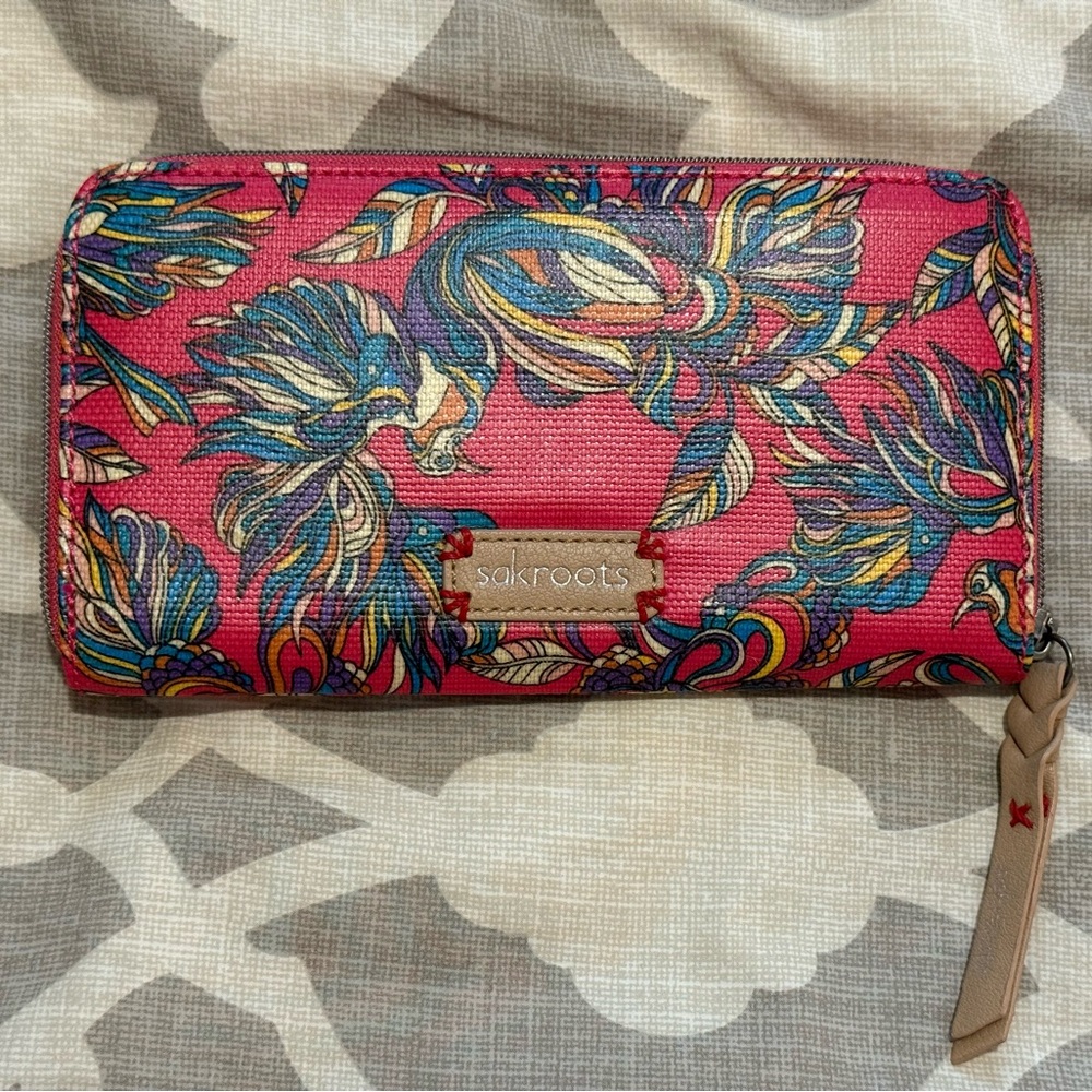 Sakroot Artist Circle Mulberry Treehouse Wallet in Peace Pink